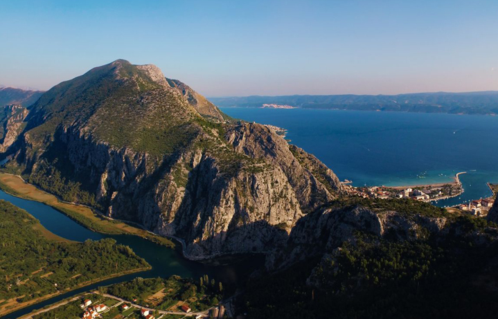 Omis Berg